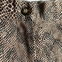 Mini-short Python- 36 -Tops Élégants Soldes Boutique 114884dd 5424 41f1 aefd 099d24ccda81