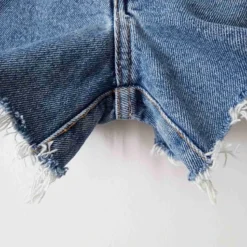 Short En Jean à Taille Haute- 36 -Tops Élégants Soldes Boutique 15a8cb43 3cf6 4a1c a388 559555b7b319