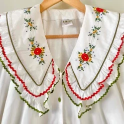 Blouse Autrichienne- 38 / 40 -Tops Élégants Soldes Boutique 18809fb8 7d45 46c3 9f93 05093b6f5cdf