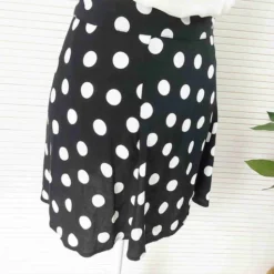 Mini-jupe à Pois- 36 -Tops Élégants Soldes Boutique 21ca5015 f04c 4498 8725 f3ace9cf8aaa