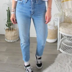 Jean Taille Haute- 34 -Tops Élégants Soldes Boutique 3417ae95 20aa 4bdf bfa6 d3249664f698