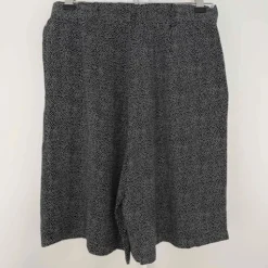 Bermudes Puis- 40 -Tops Élégants Soldes Boutique 4935d8dd 3ae3 4651 8262 f655a9f96f28