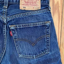 Jean Levi's 501 W28L32- 34 / 36 -Tops Élégants Soldes Boutique 4f017a72 f515 4435 86a6 5008d1597f79
