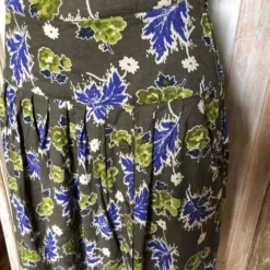 Jupe à Fleurs- 38 -Tops Élégants Soldes Boutique 55431963 cfa6 43fa 88b7 6373bcda17b7