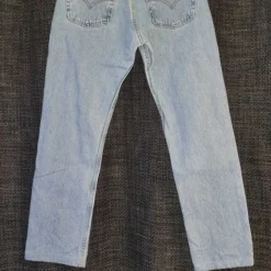 Jean Levi's 501 W26L32- 32 / 34 -Tops Élégants Soldes Boutique 6ccb8374 f4c9 45cf a242 176ade6e5427