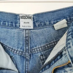 Short Moschino- 38 / 40 -Tops Élégants Soldes Boutique 7f74bb8f ee34 4fa5 a7fd cb3dc9b43cd8