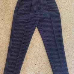 Pantalon Rayé- 36 / 38 13 Pantalon Rayé- 36 / 38 -Tops Élégants Soldes Boutique 90f3a26c cd39 429e a38e 6aa457cb91f3