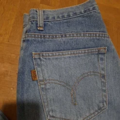 Jean Taille Haute Lois- 38 -Tops Élégants Soldes Boutique Jean taille haute Lois 4