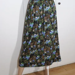 Jupe Paisley- 36 / 38 11 Jupe Paisley- 36 / 38 -Tops Élégants Soldes Boutique Jupe Paisley 4