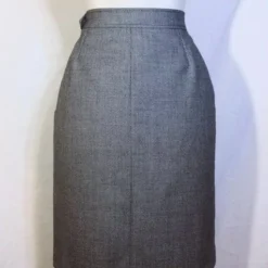 Jupe Yves Saint Laurent- 34 / 36 -Tops Élégants Soldes Boutique Jupe Yves Saint Laurent 1 1