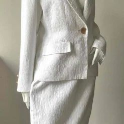 Tailleur Jupe Yves Saint Laurent- 46 -Tops Élégants Soldes Boutique Tailleur jupe Yves Saint Laurent 1