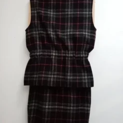 Tailleur Jupe Tartan- 36 / 38 -Tops Élégants Soldes Boutique Tailleur jupe tartan 2