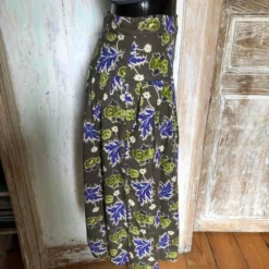 Jupe à Fleurs- 38 -Tops Élégants Soldes Boutique a392d09a e6c9 402b 9402 0d02cfb48d68