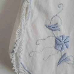 Short Brodée- 38 -Tops Élégants Soldes Boutique b619556e babd 4ffb b7eb 74af2154cb0e