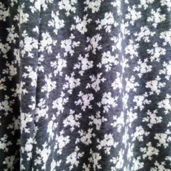 Jupe à Fleurs- 34 / 36 -Tops Élégants Soldes Boutique c6f00f3e e473 486b aa70 bb90178cf46a