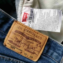 Jean Levi's 501 W30 L34- 38 / 40 -Tops Élégants Soldes Boutique d8a15f03 e0a0 409a af85 966289591f3a