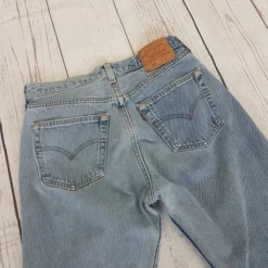 Jean Levi's 501 W32L30- 40 -Tops Élégants Soldes Boutique d92e4f4c 0b8a 4a1e 969d 9af3614ab584