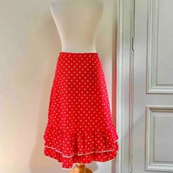 Jupe Autrichienne- 38 -Tops Élégants Soldes Boutique d95adb65 56d3 4cb0 9b41 9c5d8158435e