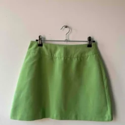 Mini Jupe Portefeuille- 34 -Tops Élégants Soldes Boutique dc9d7fc5 2470 45af 970e 7c4e1f2e376f