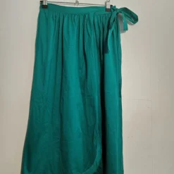 Ensemble Top Et Jupe Yves Saint Laurent- 36 / 38 -Tops Élégants Soldes Boutique ensemble top et jupe yves saint laurent 3