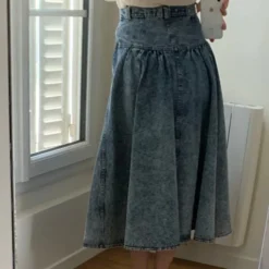 Jupe Midi En Jean- 38 / 40 -Tops Élégants Soldes Boutique f151a128 57b0 436c b021 6a95b7cee3ad