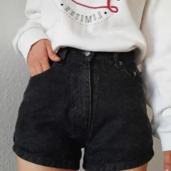 Mini Short Et Jean- 32 / 34 -Tops Élégants Soldes Boutique f6d4c373 059a 45e9 a1dd ccf2d6a6b16a